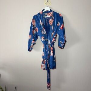 In Bloom Silky Nightdress and matching Robe - xs/s